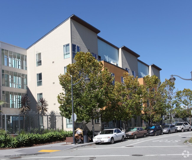 Photo - Crescent Cove Apartments