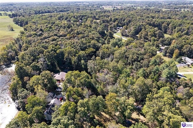 Photo - 306 Forest Trce