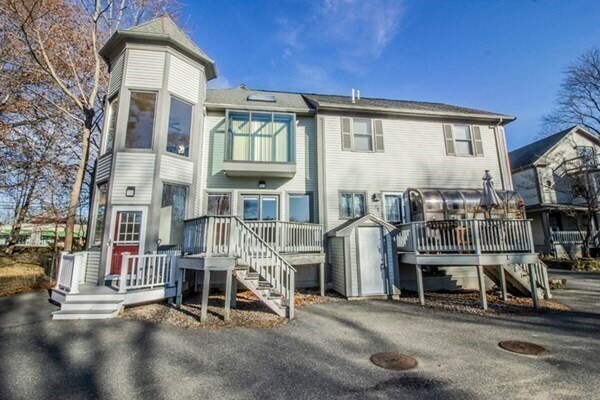 Photo - 581 Washington St