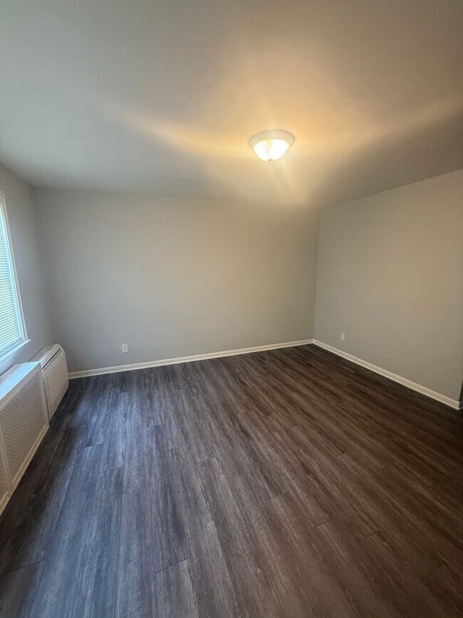 Photo - 2943 Liberty Pkwy Unidad A