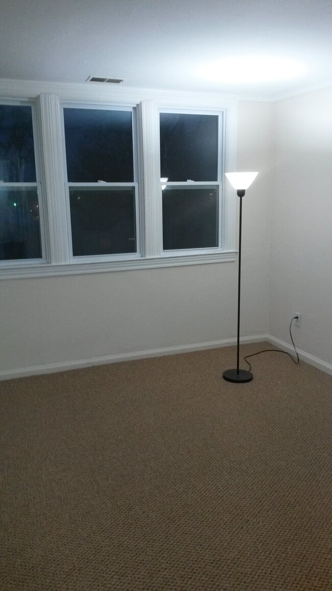 Photo - 11219 Jackson Ave Unidad Apt B