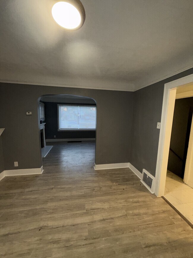 Photo - 18882 Marx St