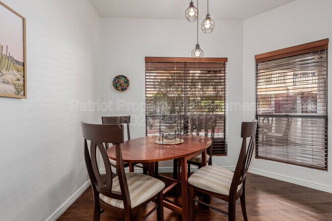 Photo - 9711 E Mountain View Rd Unidad 1526
