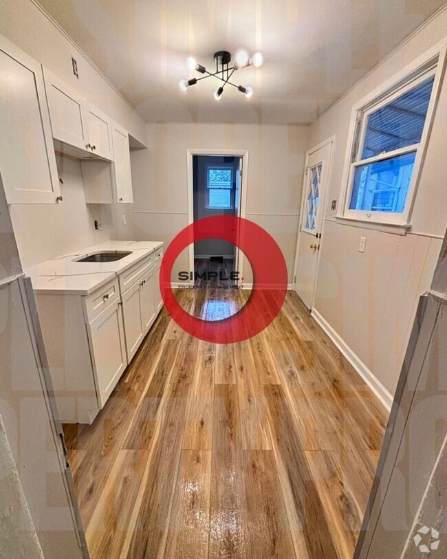 Building Photo - 1245 Cotton St Rental