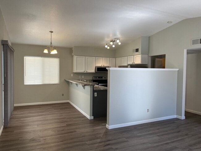 Photo - Perfect unit in Tempe!