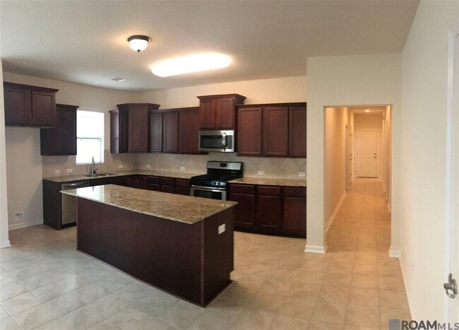 Photo - 1418 Gardenia Ln