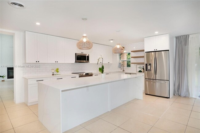 Building Photo - 6841 SW 130th Terrace
