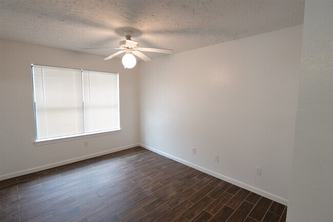 Photo - 19803 Westlake Pl Dr