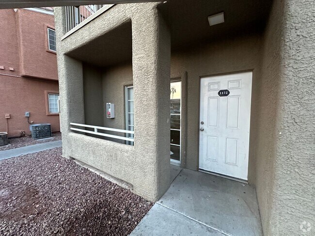 Building Photo - Upgraded 3 bedroom! Unit 1172 Rental