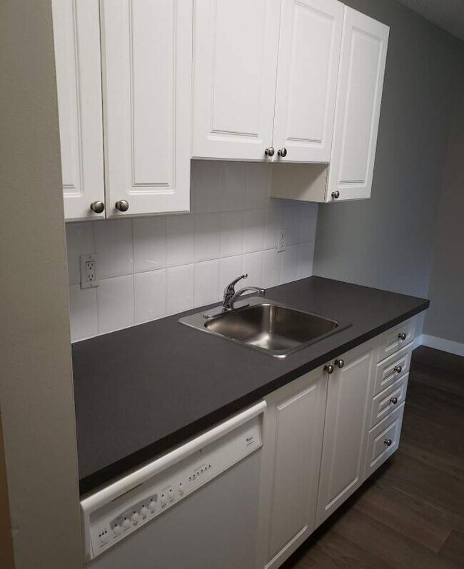 Photo - Sunnyside Gardens