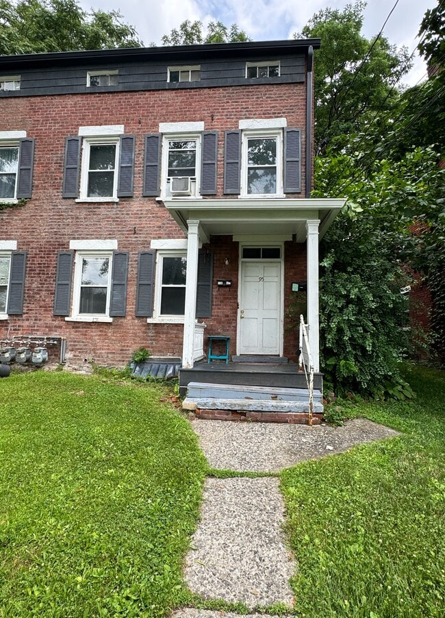 Building Photo - 95 Delafield St Unit 1 Rental