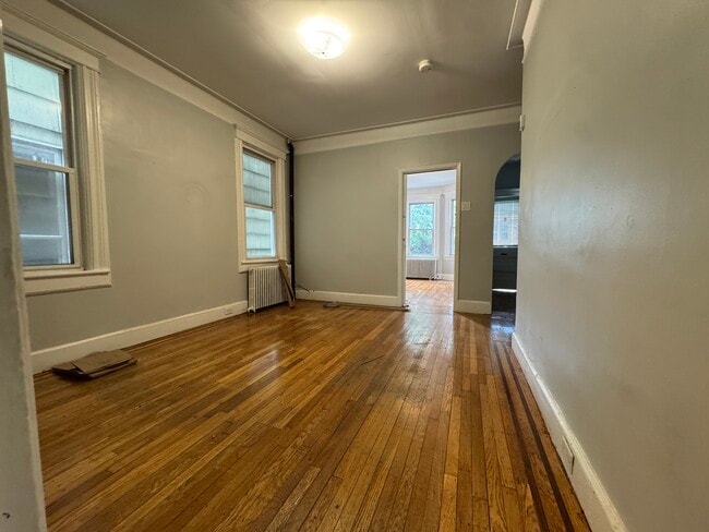 142 W 28th St 2 - 138 W 28th St Unit 2