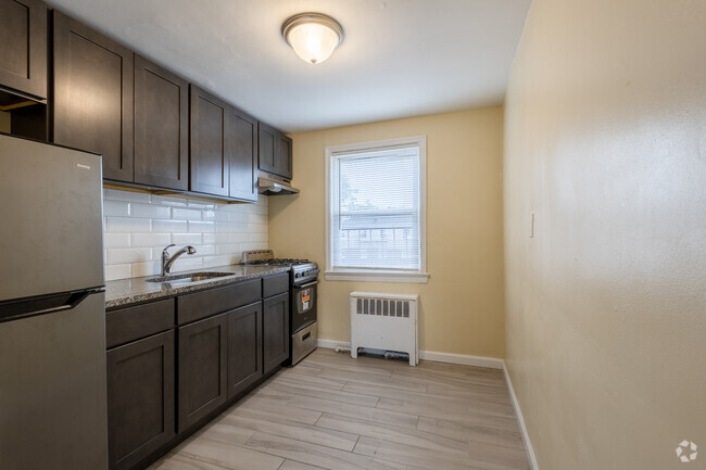 Interior Photo - Sheridan Gardens Rental