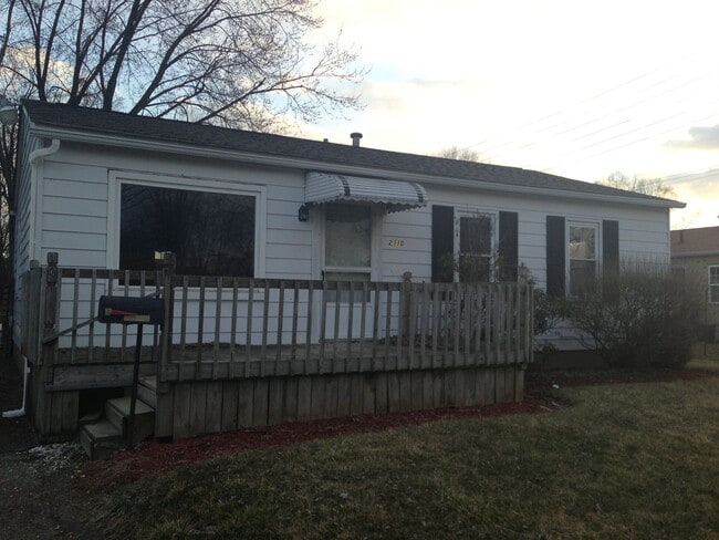 3BR Pl - 3BR Pl House