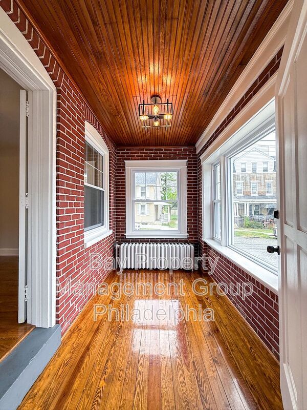 Photo - 412 1st Ave