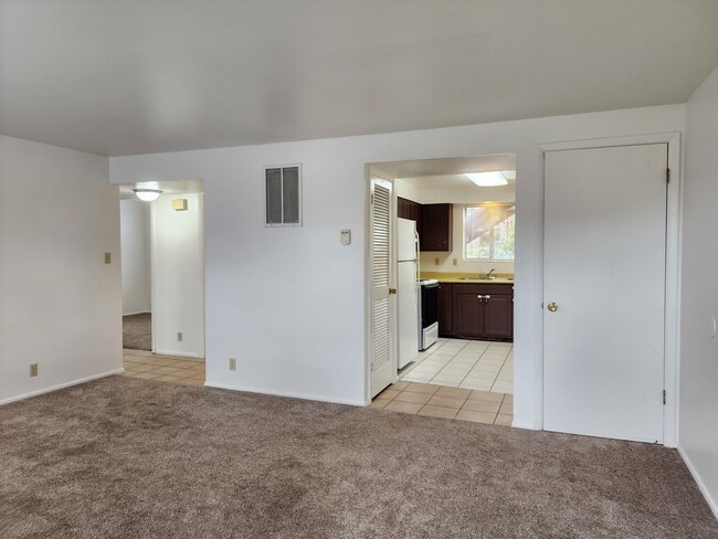 Photo - 624 N 340 E