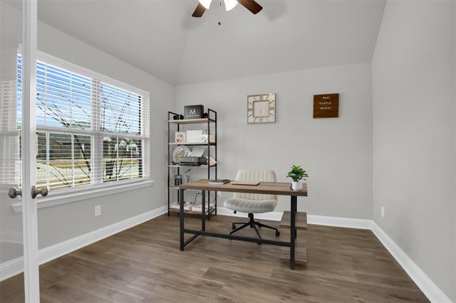 Photo - 347 Saltmeadow Ln