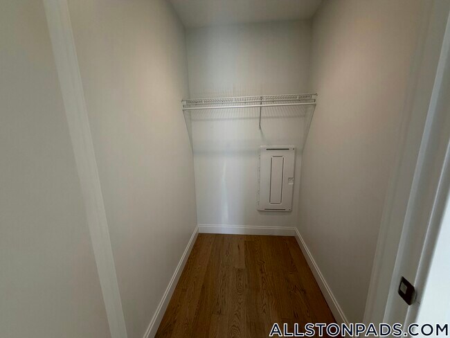 Photo - 55 Brighton Ave Unidad 203