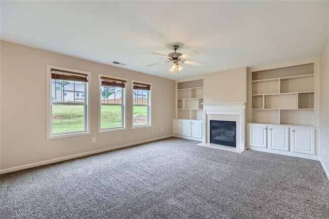 Photo - 1071 Mcduffie Cir