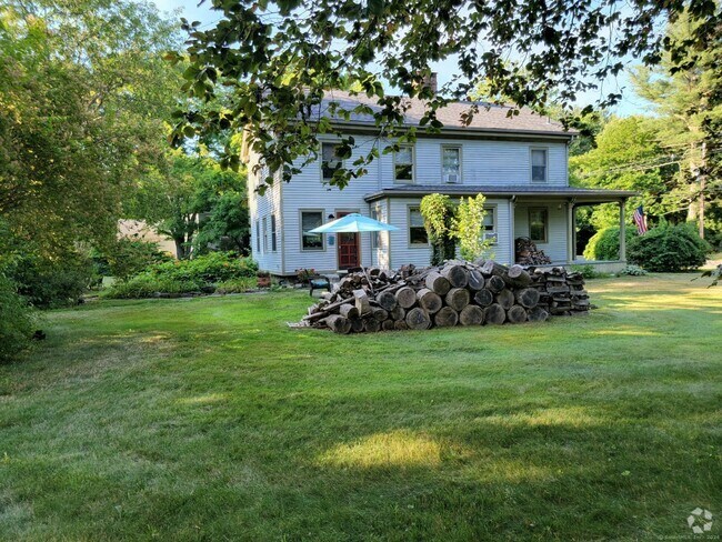 Building Photo - 33 Wildwood Ave Rental