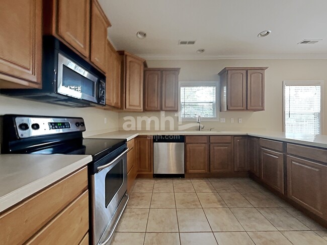 Photo - 1641 Silver Oak Ln