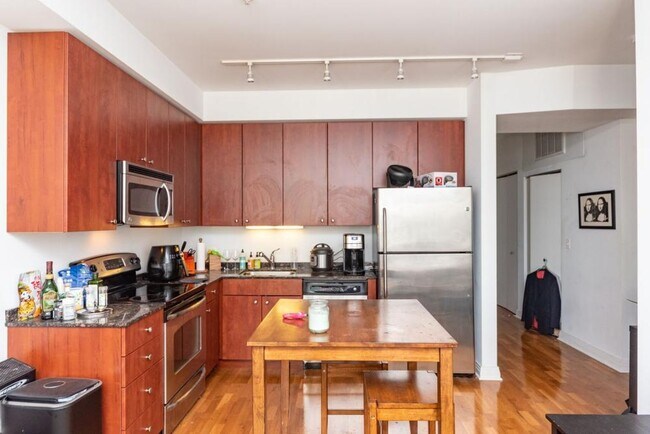 Photo - 1 bedroom in Chicago IL 60661 Unit 1213