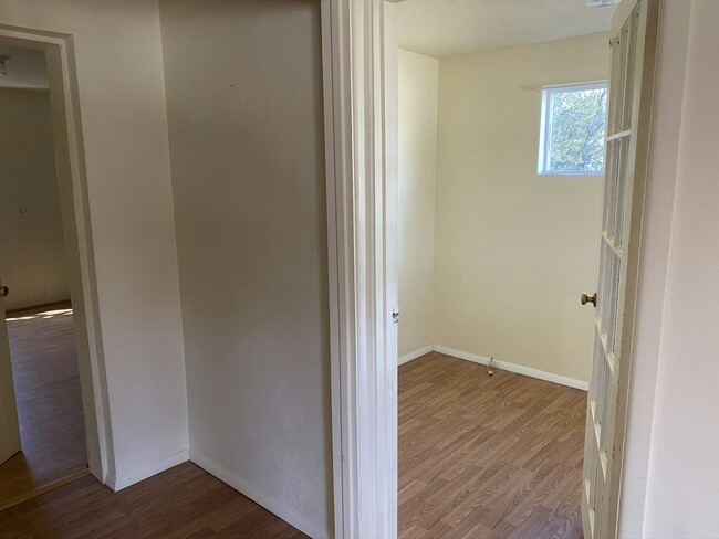 Photo - 1002 A NM-76