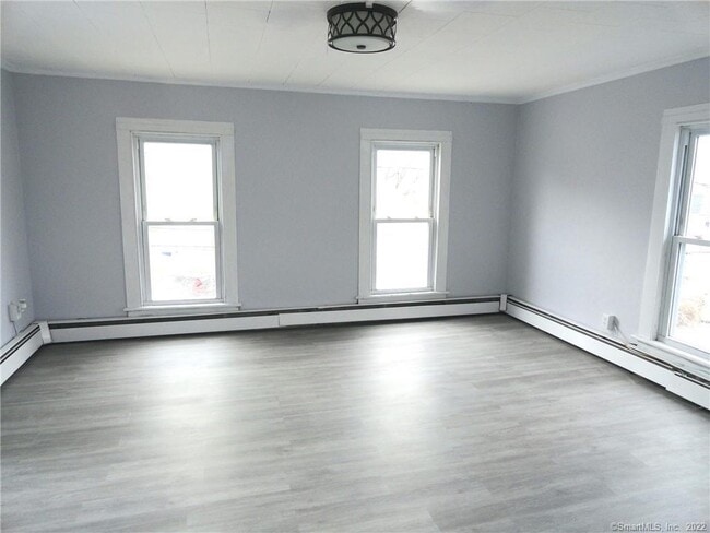 Photo - 177 E Pearl St