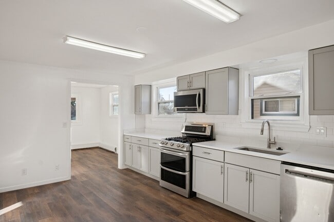 Photo - 20916 Pinecrest St