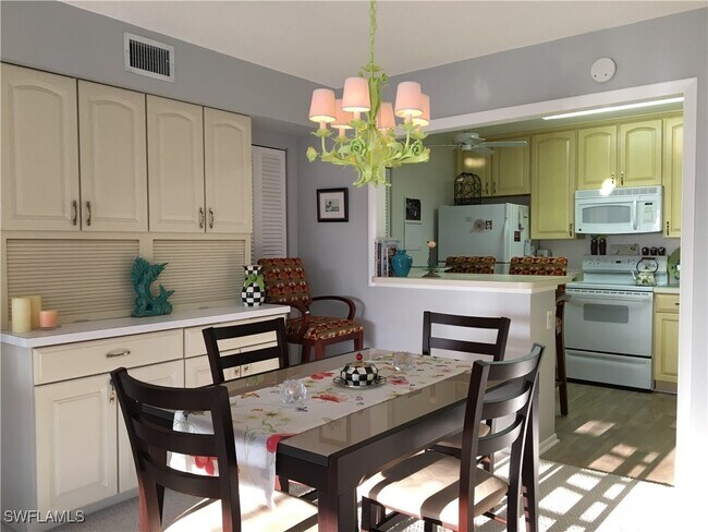 Photo - 4140 Crayton Rd Unidad D6