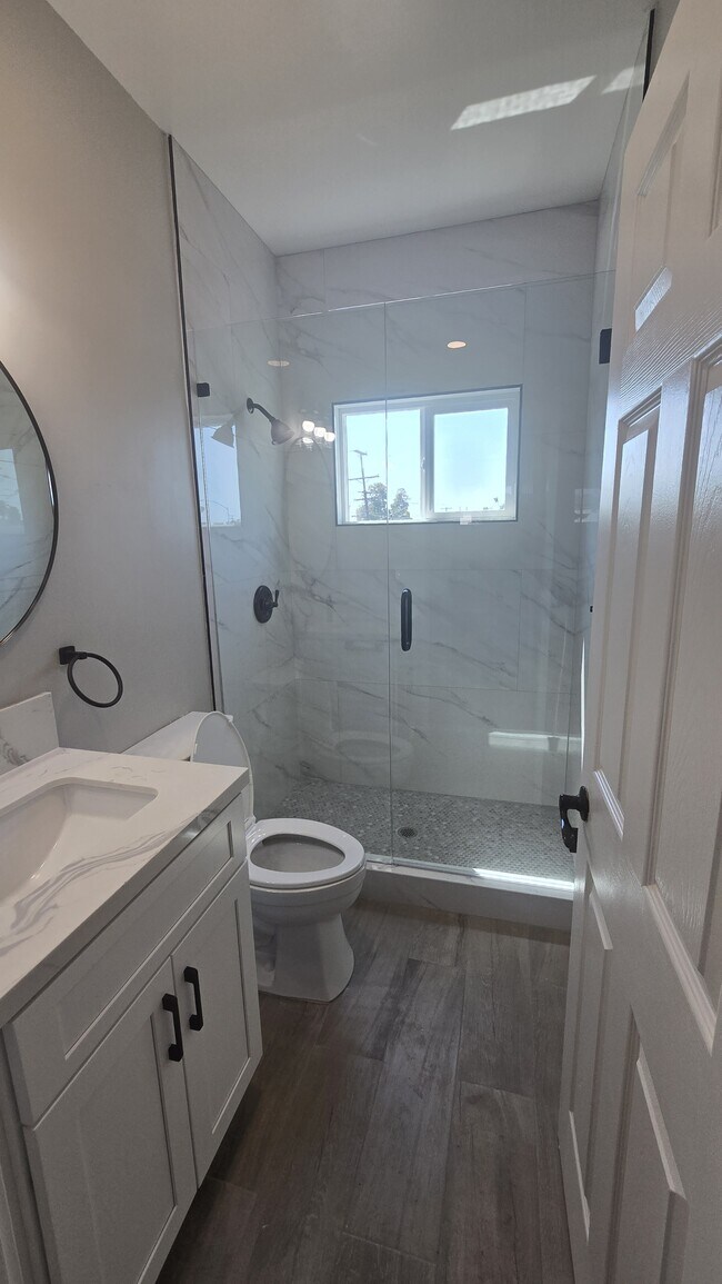 Photo - 3719 Central Ave