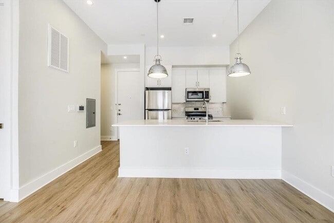 667-665 Grand St Unidad 208