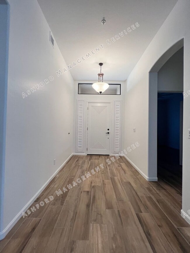 Photo - Elegant Grayhawk Golf Community Home for R...