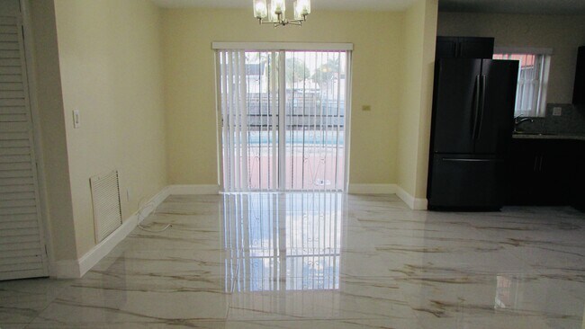 Photo - 4470 NW 175th St