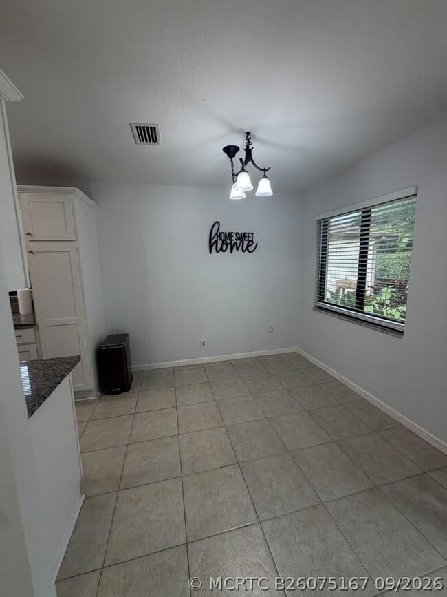 Photo - 20970 Concord Green Dr W