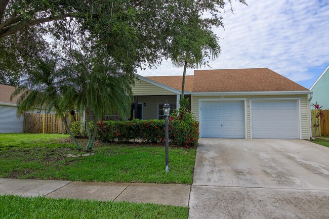 Building Photo - 7870 Blackwood Ln Rental