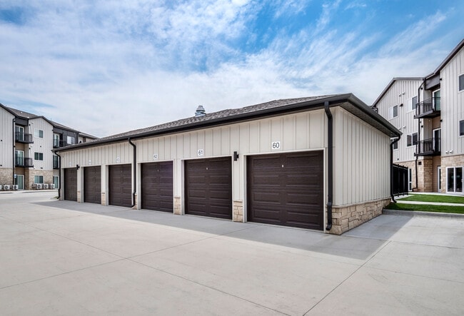 Photo - The Reserve on 77