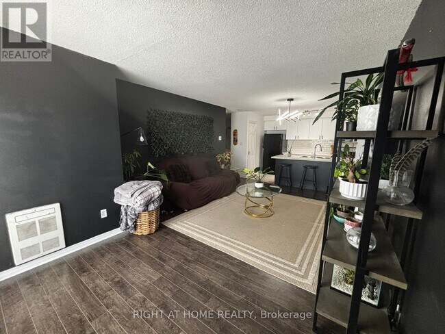 Photo - 91 Aspen Springs Dr Unit 302