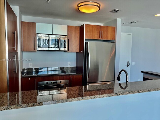 Photo - 300 S Biscayne Blvd Unidad 2705