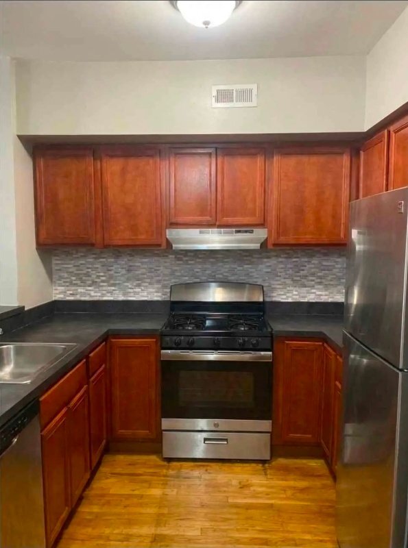 Photo - 73 Bellevue Ave