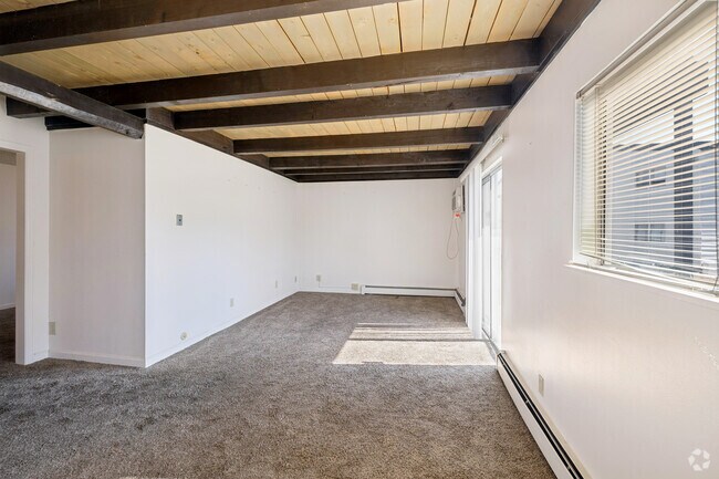 2BR, 1BA - 720SF - Living Room