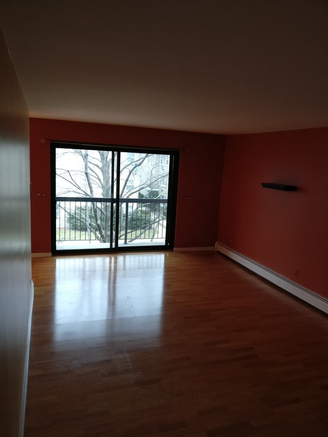Building Photo - 8453 W Gregory St Unit 60