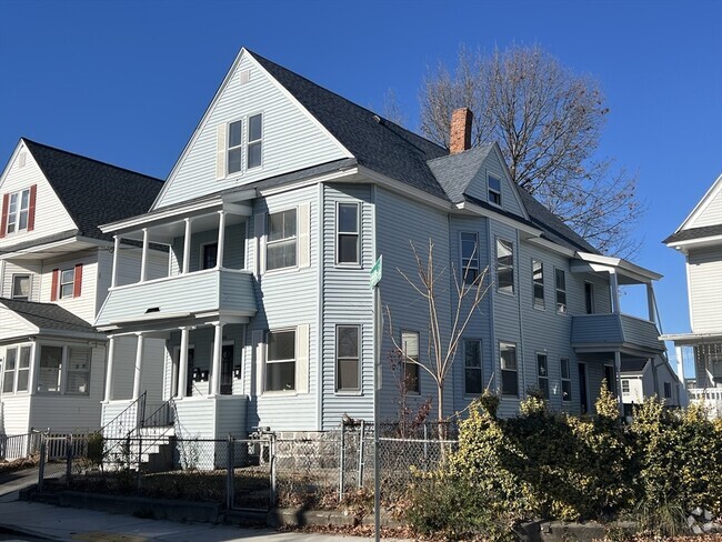 Building Photo - 264 Bailey St Unit 3 Rental