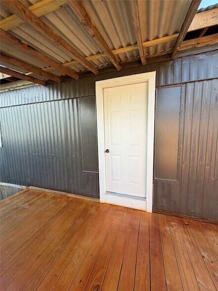 Photo - 403 Avenue E