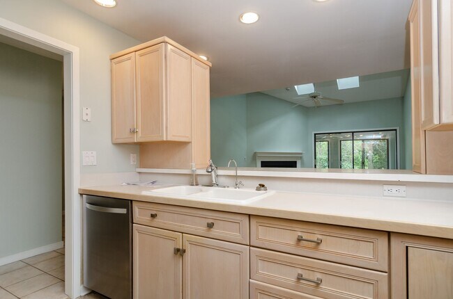 Photo - 309 N Cardinal Dr