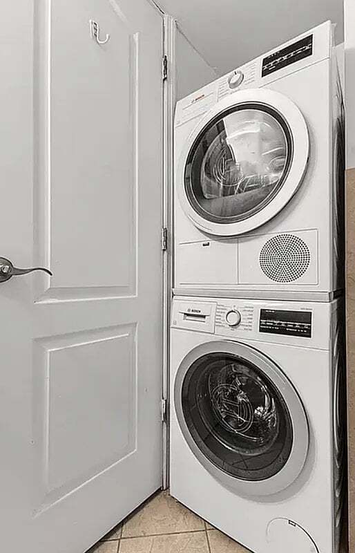 Photo - 350 W 21st St Unit 2A