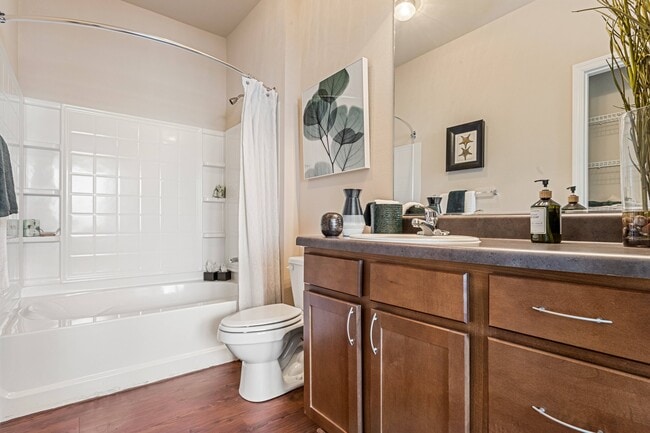 En Suite Master Bathroom
