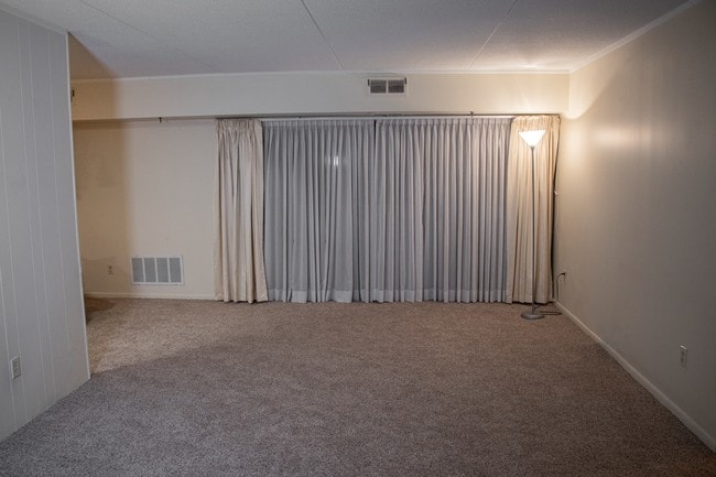 Living Room - 3405 Charlemagne Cir Unit 3405