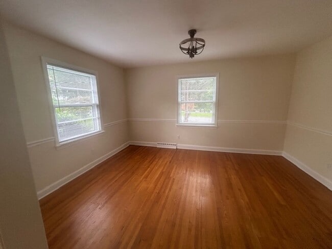 Photo - 10 Bevlyn Dr