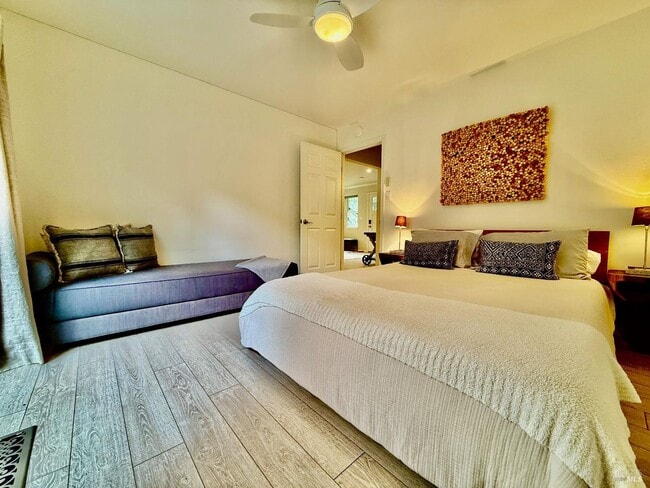 Photo - 1607 Foothill Blvd